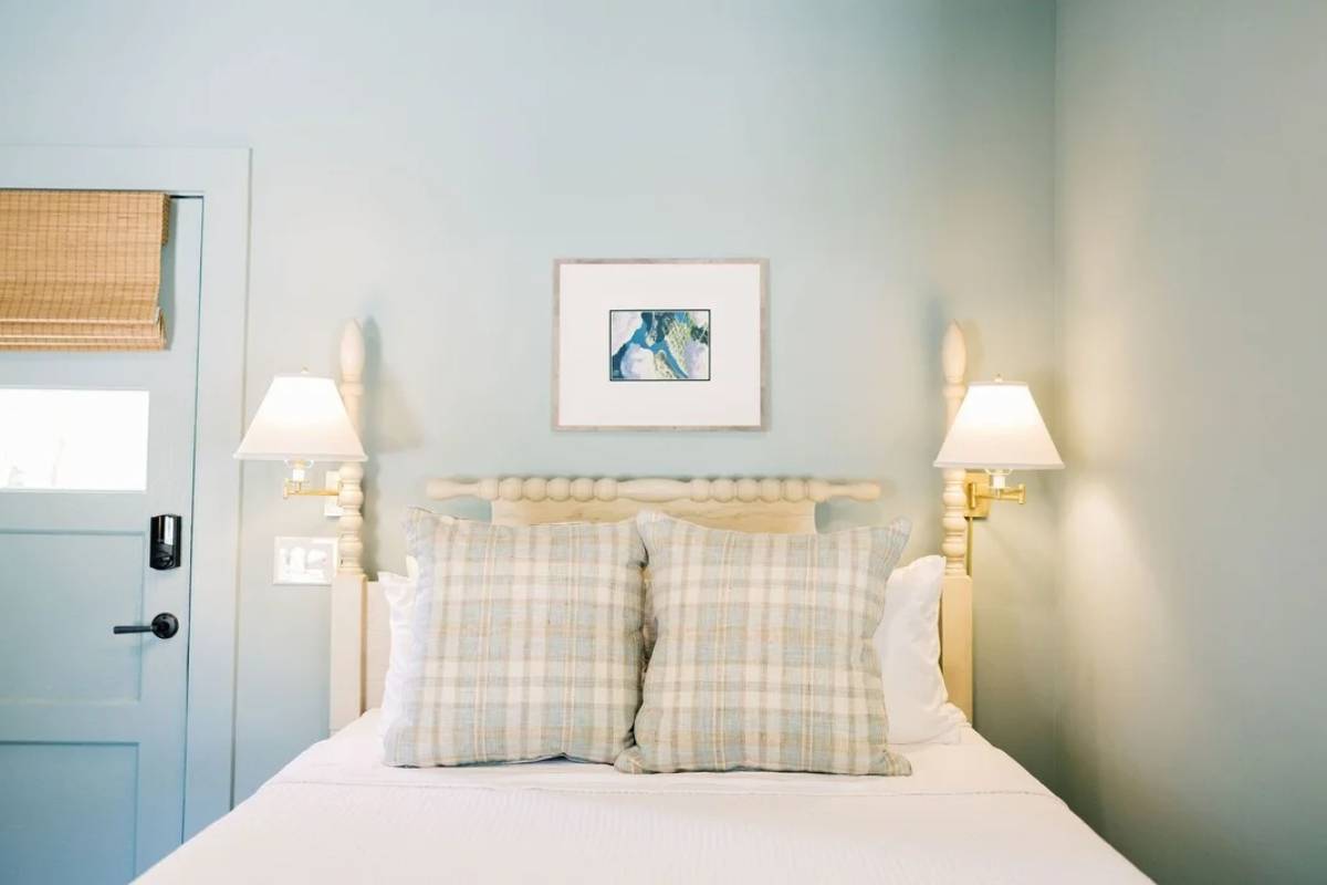 small-coastal-cottage-bedroom-with-light-blue-farrow-ball-paint-1200px Small Coastal Cottage Bedroom with Light Blue Farrow & Ball Paint on the Walls at Janovic near New York City, New York (NY)