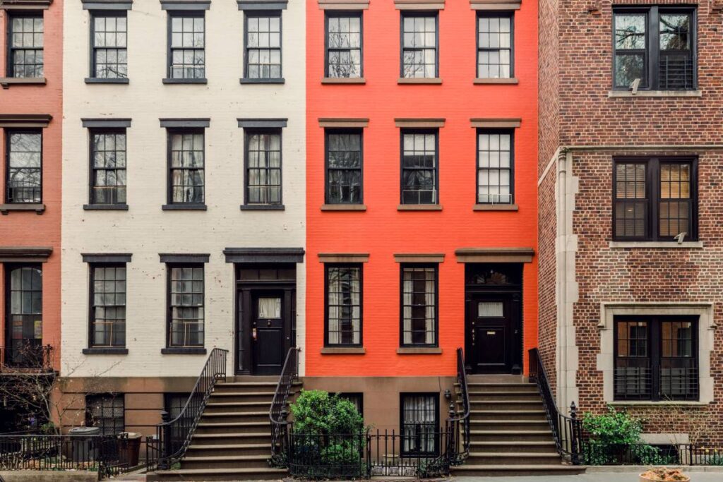 Brownstone facades &amp; row houses in an iconic neighborhood of Brooklyn Heights in New York City